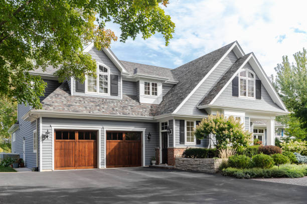 Best Roof Insulation Installation  in Auburn, KS